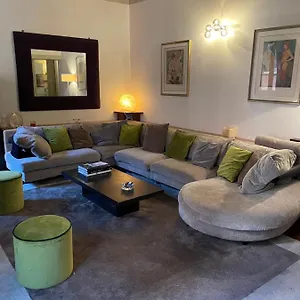  Apartment La Casa Di Susy Campo Marzio